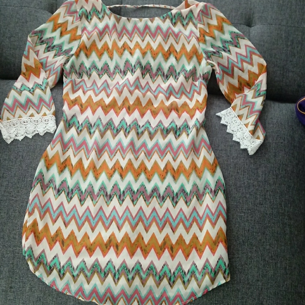 Sheer material zig zag multicolor dress